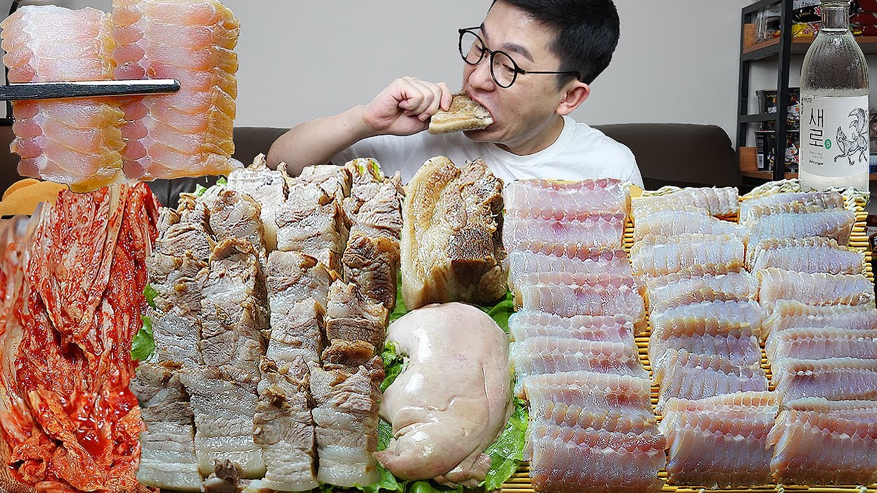 ASMR MUKBANGㅣFermented Skate(Hongeo) & Boiled Pork & KimchiㅣEATING SHOW