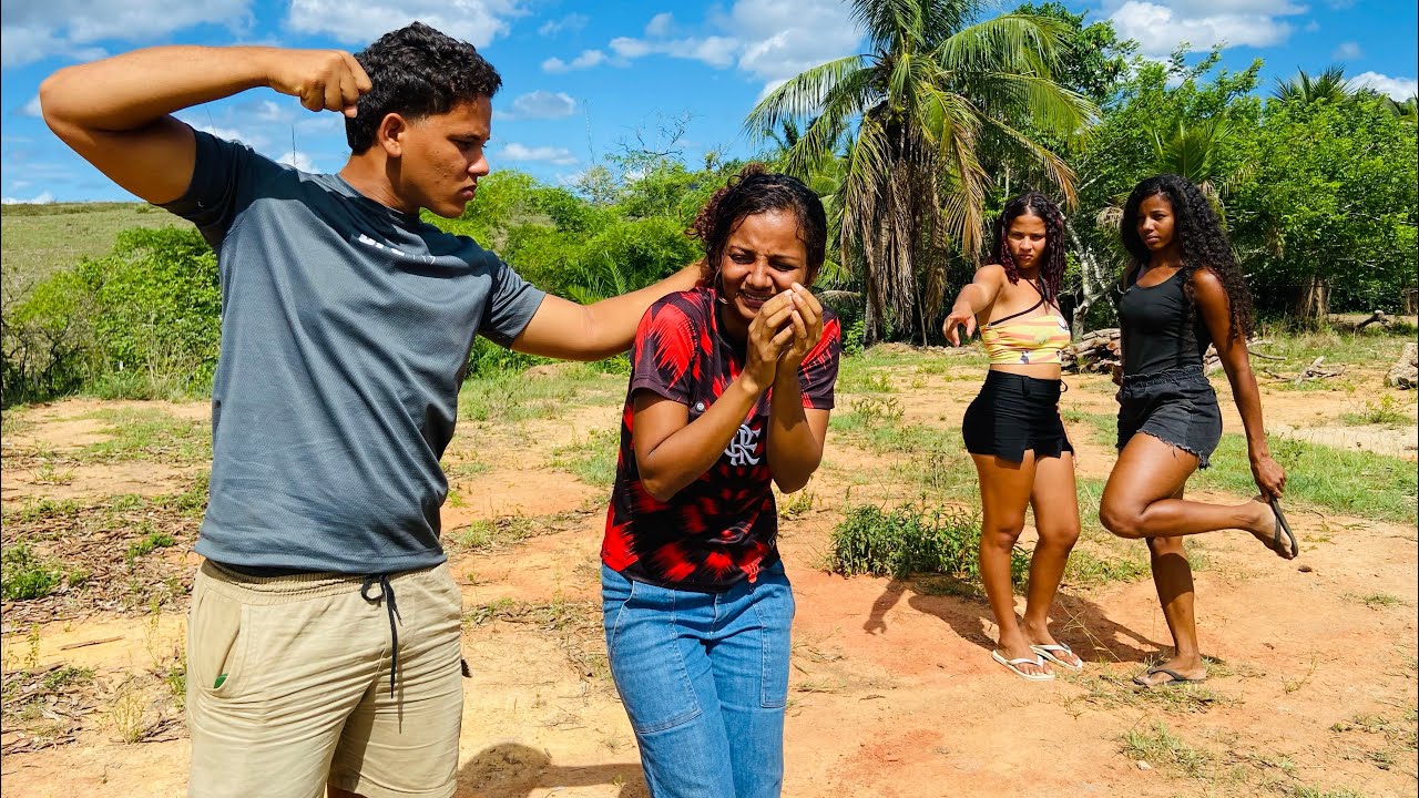 Entre quatro paredes: até sua mãe descobri tudo do filho!