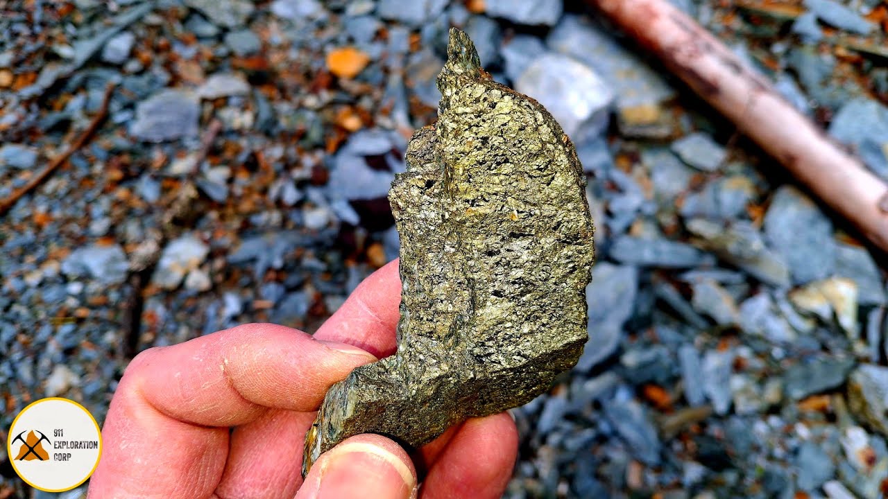 Massive Copper, Silver & Gold Bearing Zone Exposed On A New Logging Road!