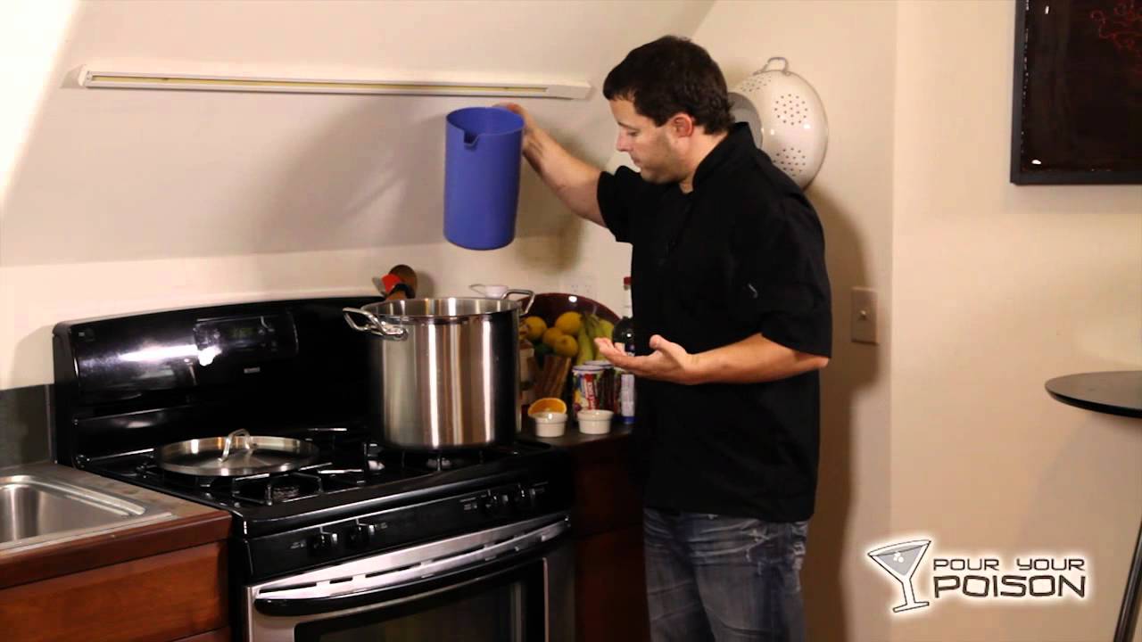 How to Make Homemade Apple Pie Shots aka Apple Liqueur