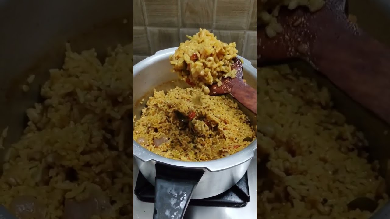 Thattai Payaru Sadham/ தட்டப்பயிறு சாதம் /Karamani Sadham / Lunchbox Recipe In Tamil
