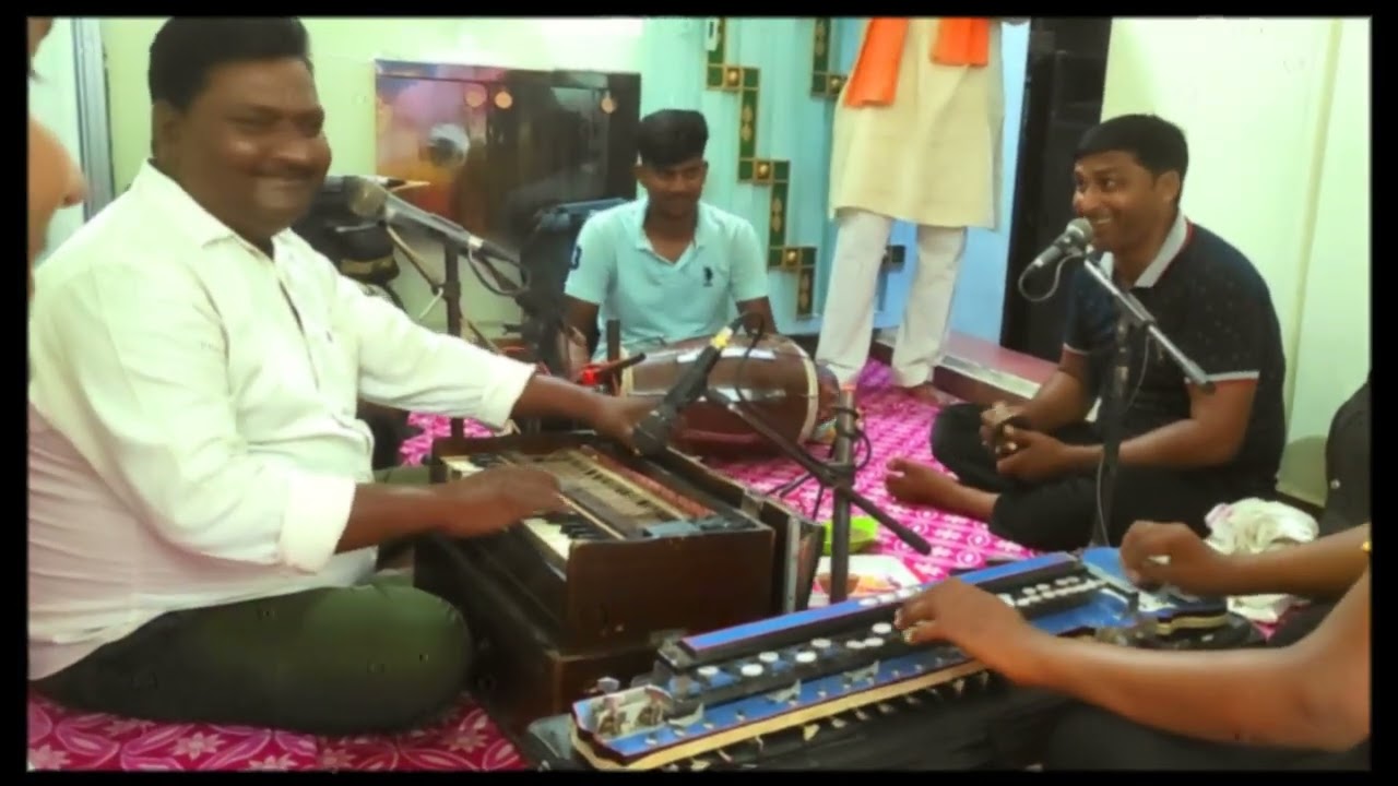 Hari kirtan on Kajra re dhun by Ramashish Baghi. Headphone 🎧 #hindu #hinduism #kirtan