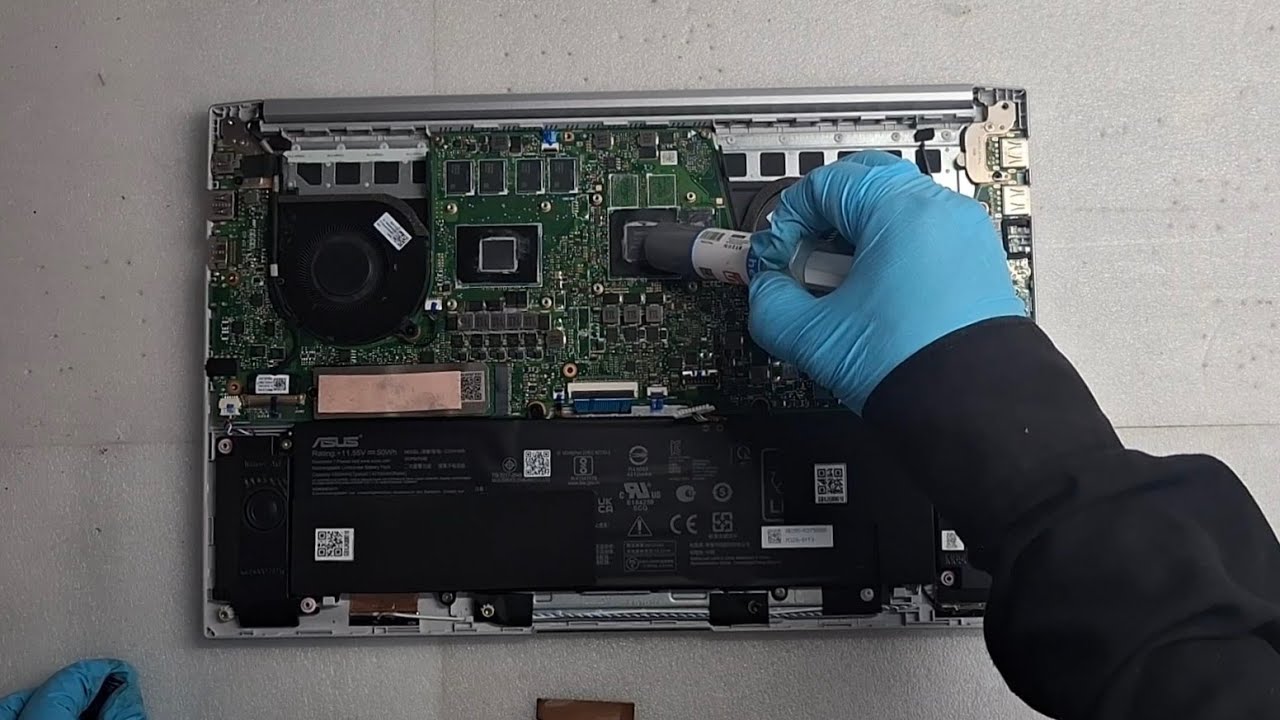 ASUS Vivobook Pro 15 Dust Cleaning And Thermal Pasting M6500QF / Disassembling And Assembling