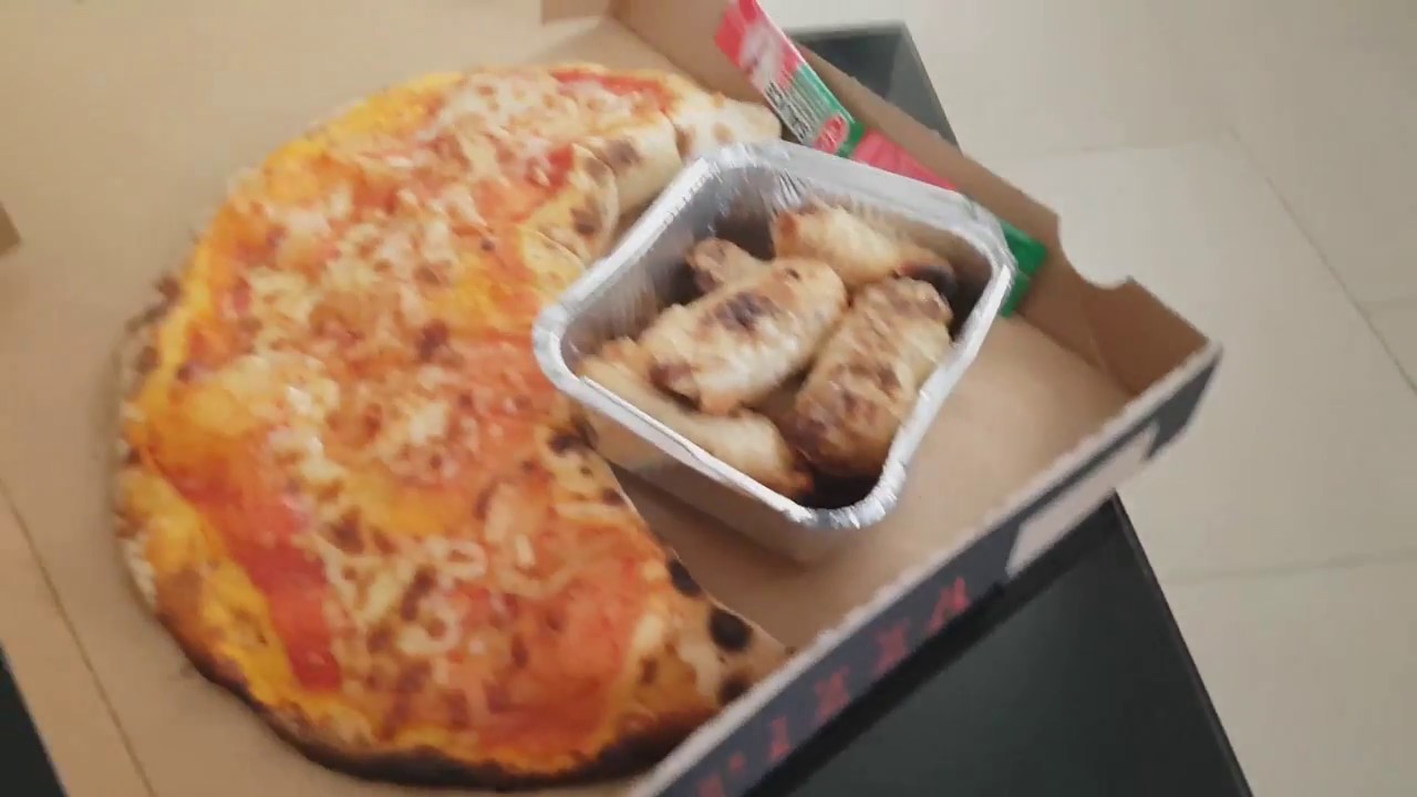 Dégustation Crépe Au Lardon Miel (Halal) + 9 Nems Poulet Crevette + Pizza  !!
