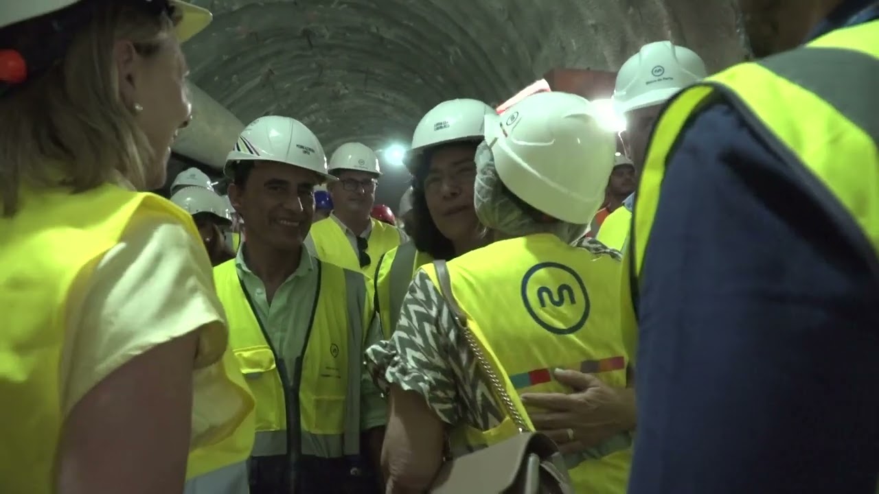 CONCLUSÃO DO TÚNEL ENTRE AS ESTAÇÕES DA GALIZA E DA CASA DA MÚSICA, DA LINHA ROSA (6 DE AGOSTO)