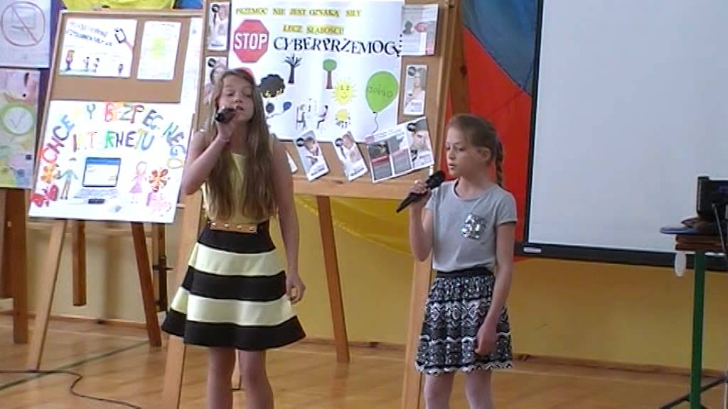 Underneath it all cover Natalia i Esterka