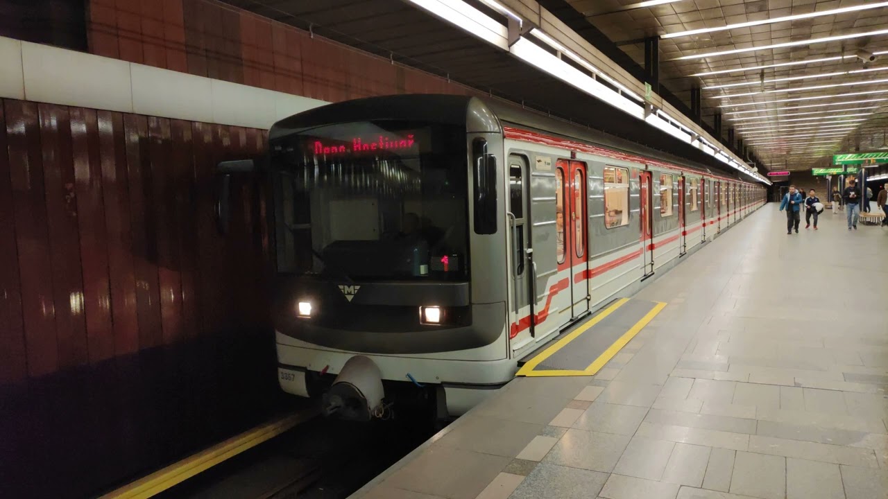 Metro Praha Hl&aacute;&scaron;en&iacute; Linka A Dejvick&aacute; - Depo Hostivař 81-71M (Předchoz&iacute; Hlas)