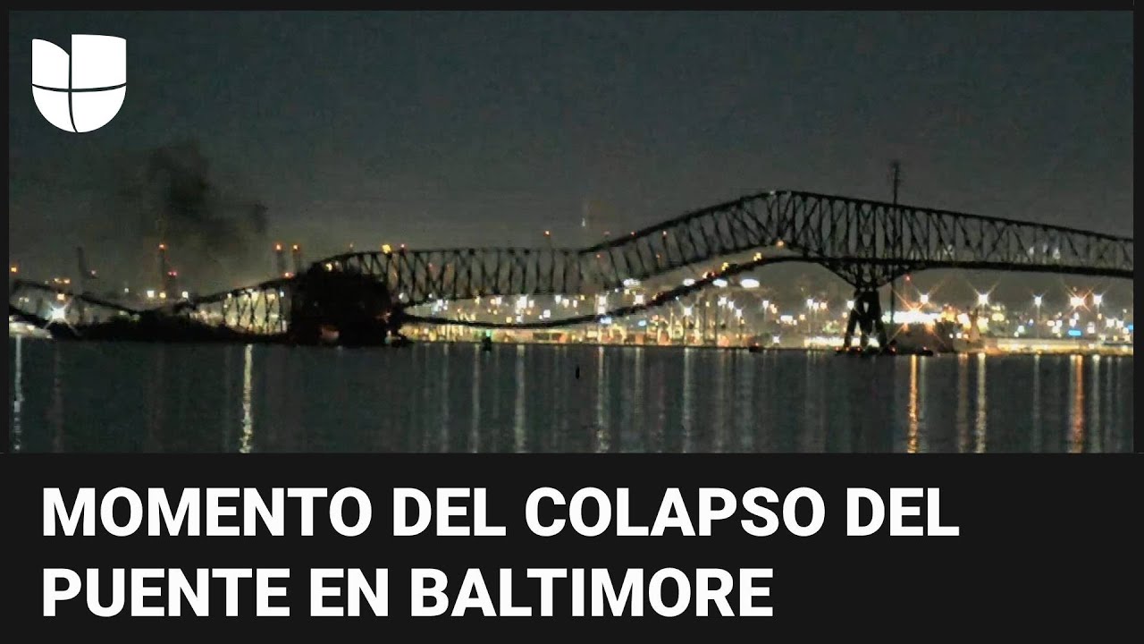 El momento en que un carguero impactó el puente en Baltimore mientras pasaban autos