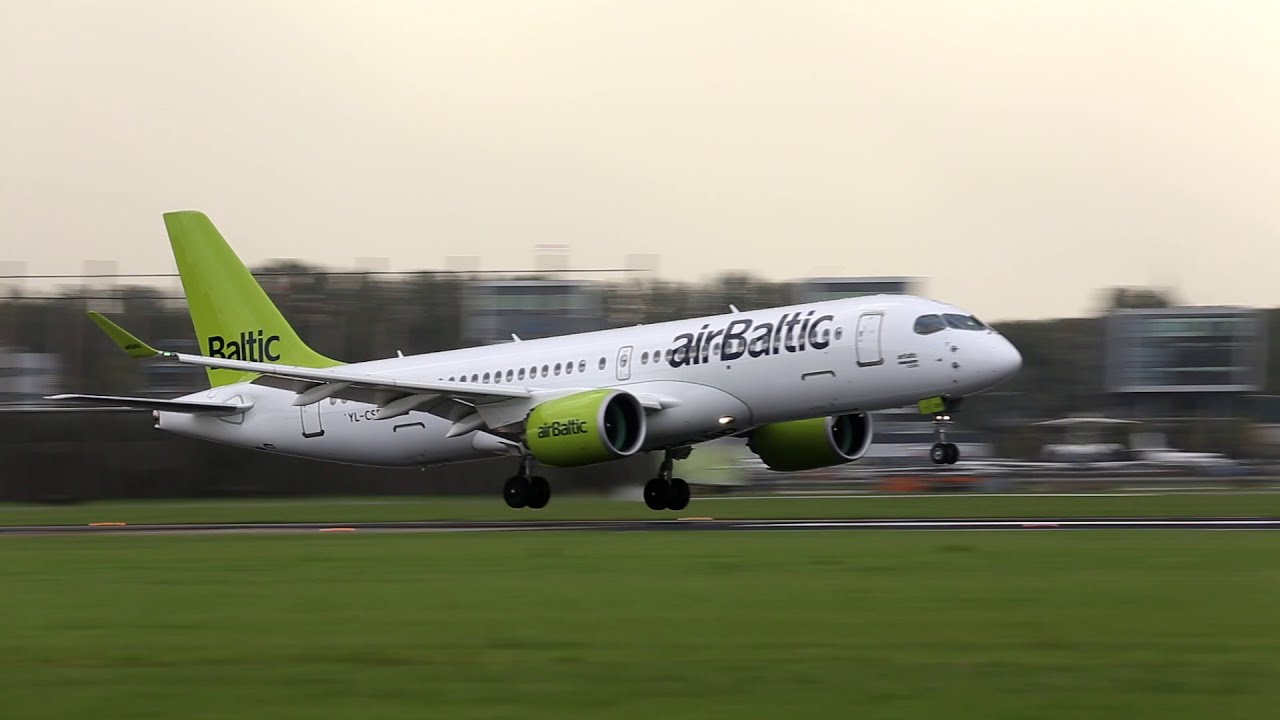 Challenging conditions, landing during a windy day. small planes A320 Fokker70 Embraer 190/175