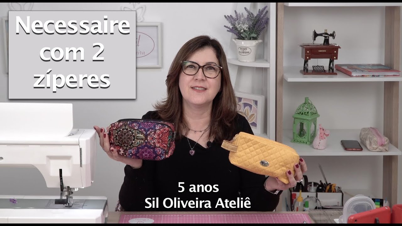 Necessaire com dois zíperes