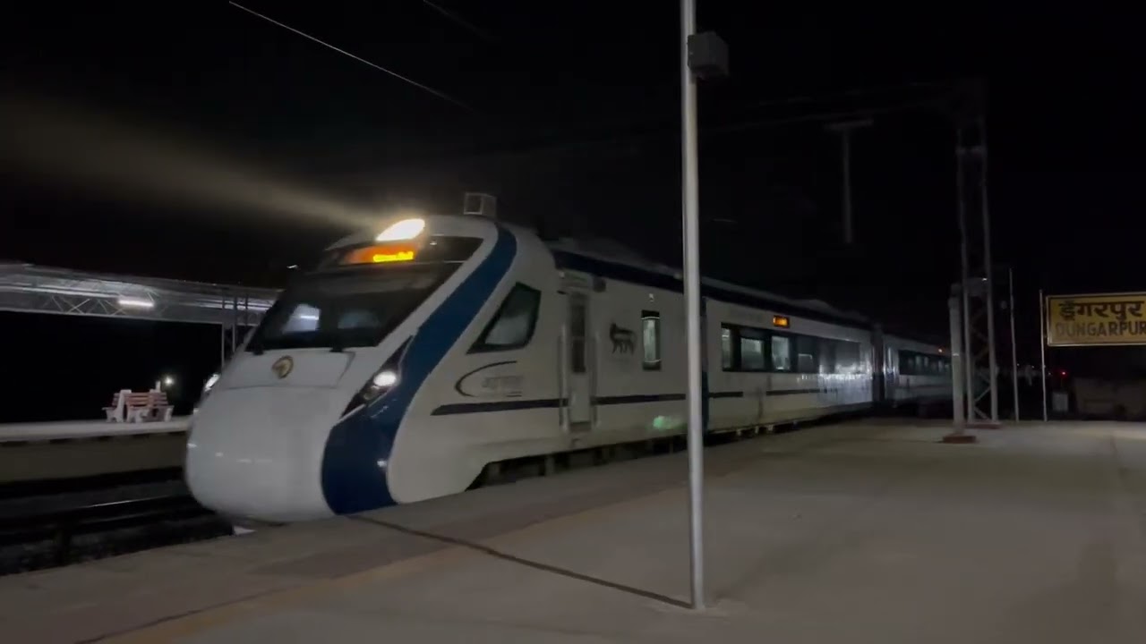 Vandebharat expressed train reached Dungarpur station