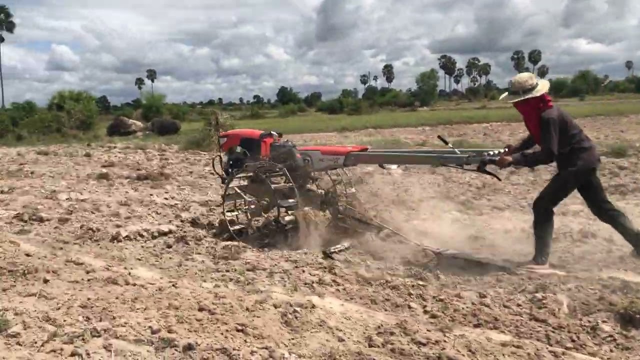 Kubota ZT180 Plow Field Sand Stuck,Farmer Tractor khmer