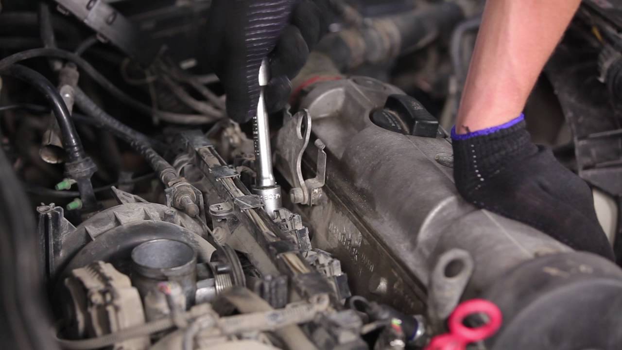 Kako zamenjati vžigalne svečke na VW GOLF 3 [VODIČ]