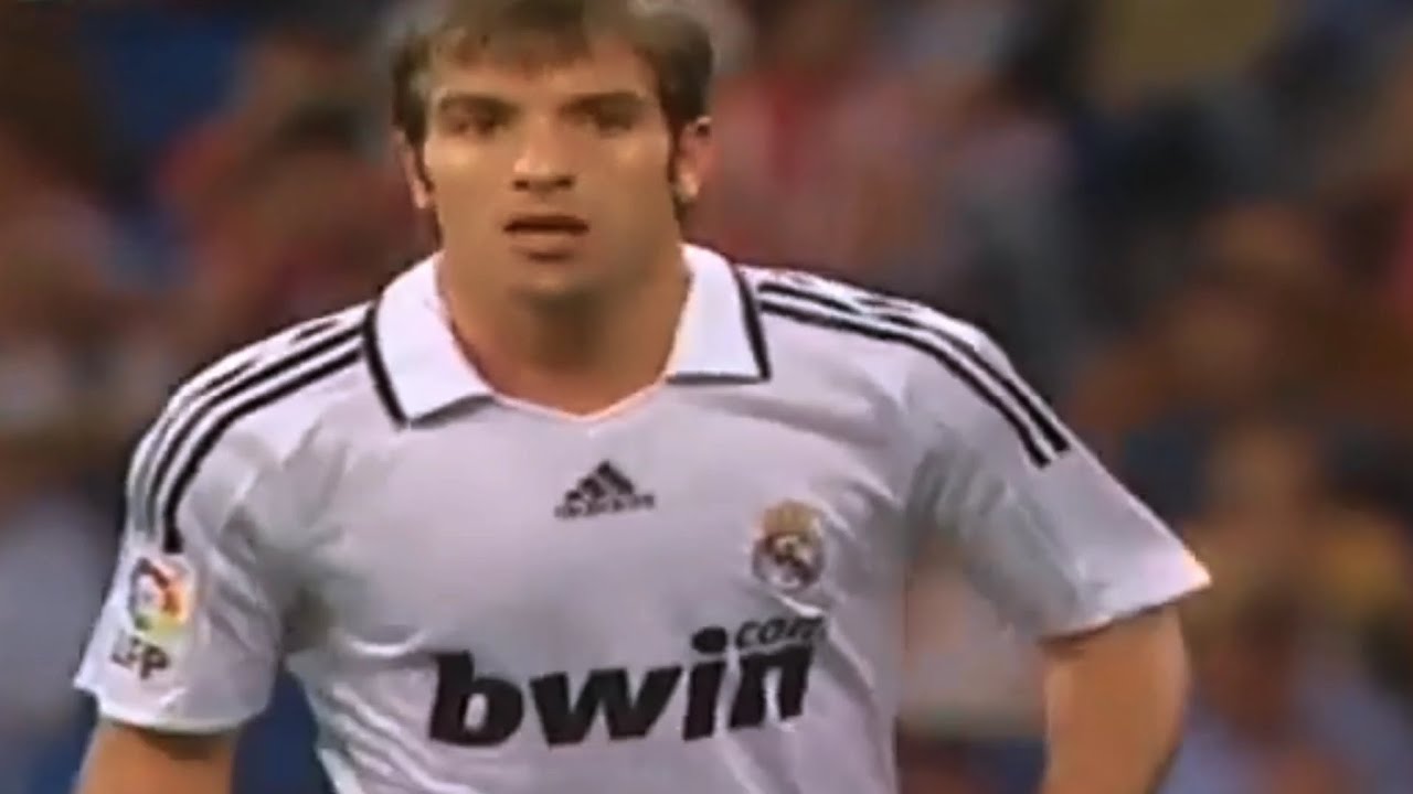 Asi fue el mejor partido de Rafael van der Vaart con el Real Madrid.