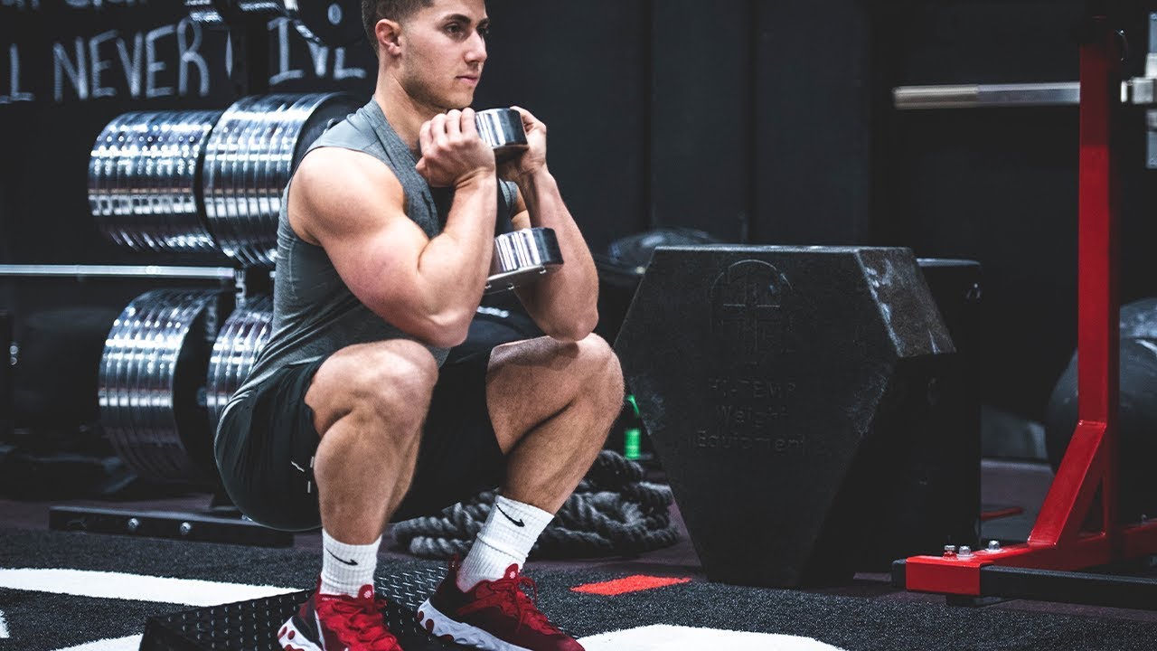 Small Quads? Try This! (SQUAT TIPS)