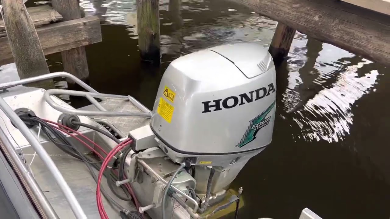 Моторная лодка Windboat 46 pro с мотором Honda BF30 SRTW
