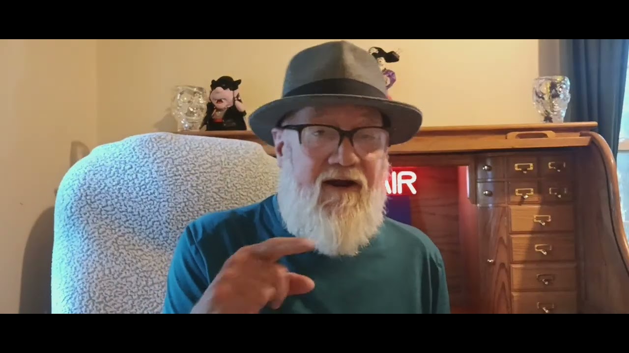 A PRICK arrested at a #nokingsrally in Fairhope, the @texasnationalguard is going to Portland!