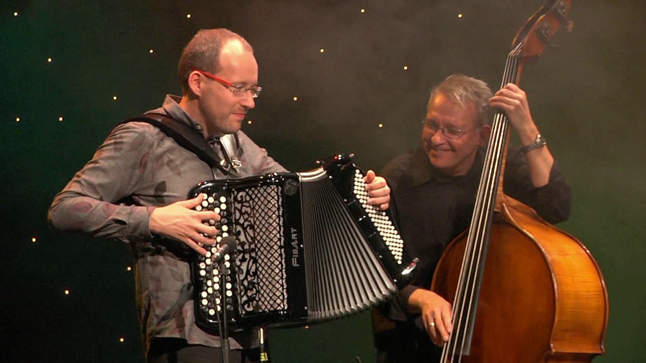 Ludovic Beier - Medley: Sous le ciel de Paris - Black eyes