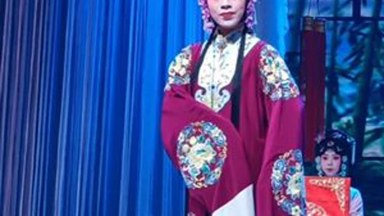 豫剧马派《穆桂英挂帅》穆桂英我家住在山东，李焕娜主演#青年戏曲传播者 #弘扬戏曲文化 #戏曲表演