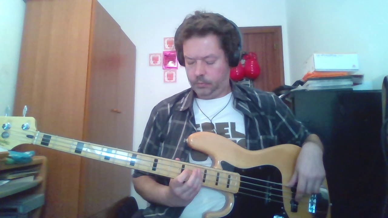 EL LAGO-- Triana -- BASS COVER