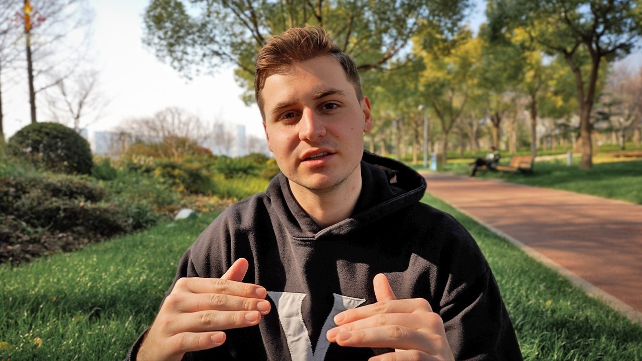 Защо Китай изведнъж взе да става готин?