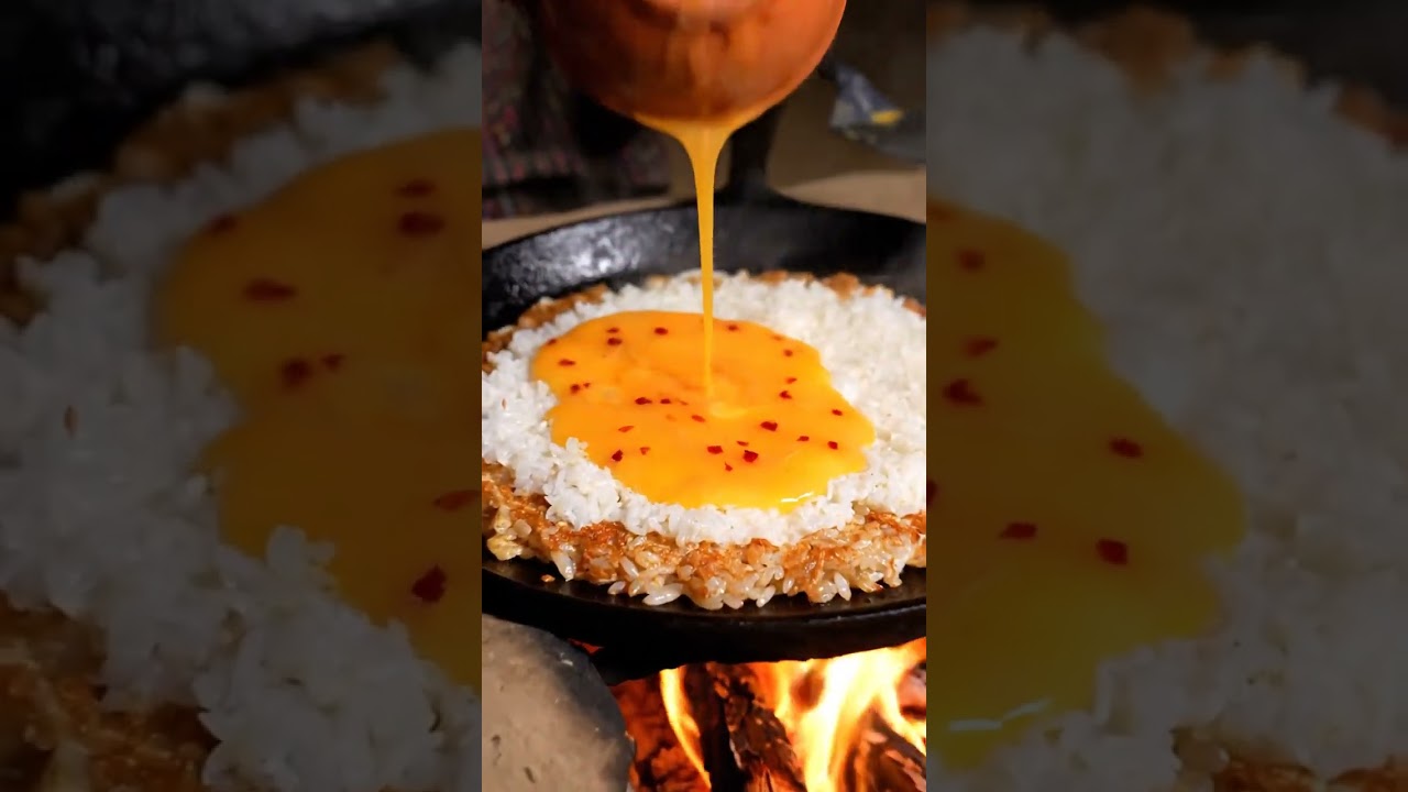 Village Grandma Cooking Crispy Rice Crust With Spicy Egg Topping 🍳🔥 | Traditional Chinese Food
