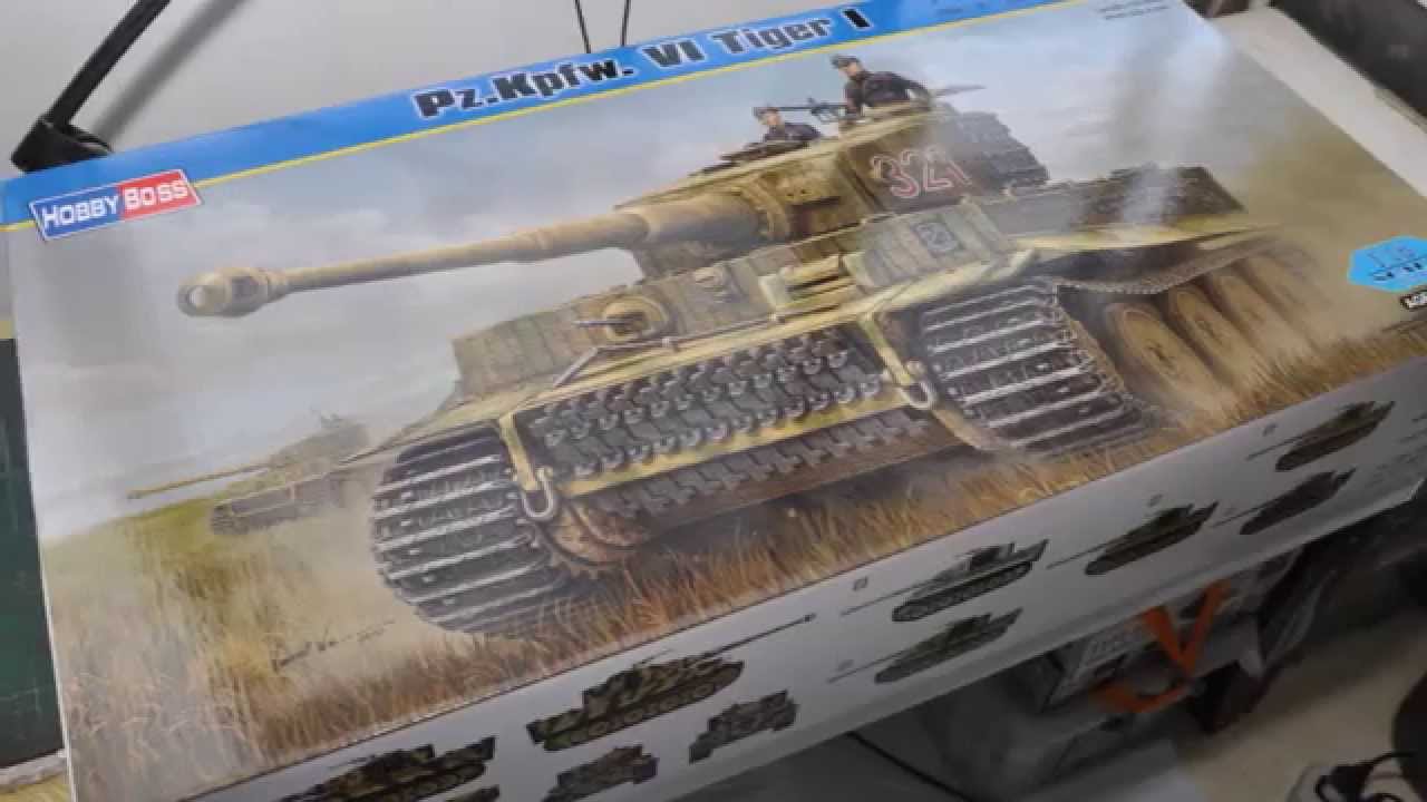 Tiger 1 Pz. Kpfw.VI 1/16 Hobby Boss Box Peek