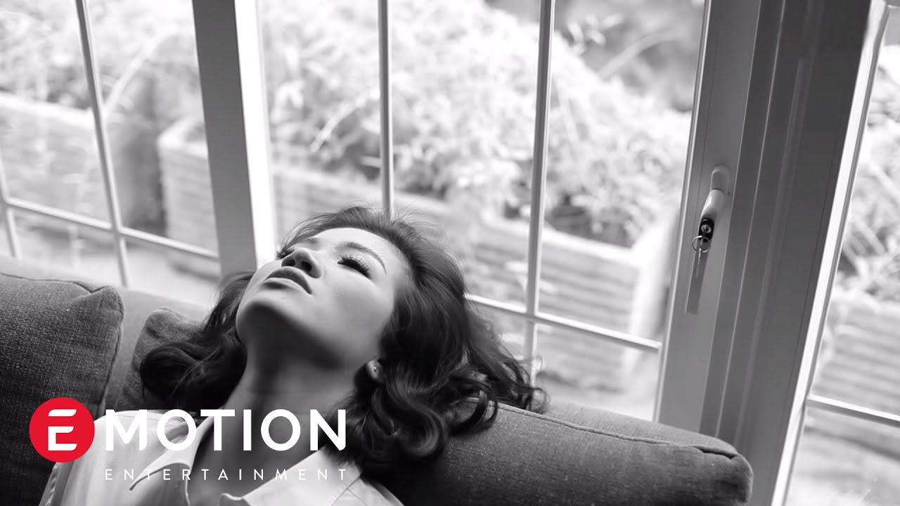 Agatha Suci - Cintai Aku Lagi (Official Lyric Video)