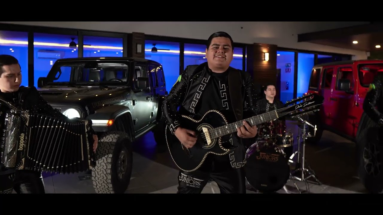 Los Juniors de Mexicali - El Corrido de el 14 ( en vivo )