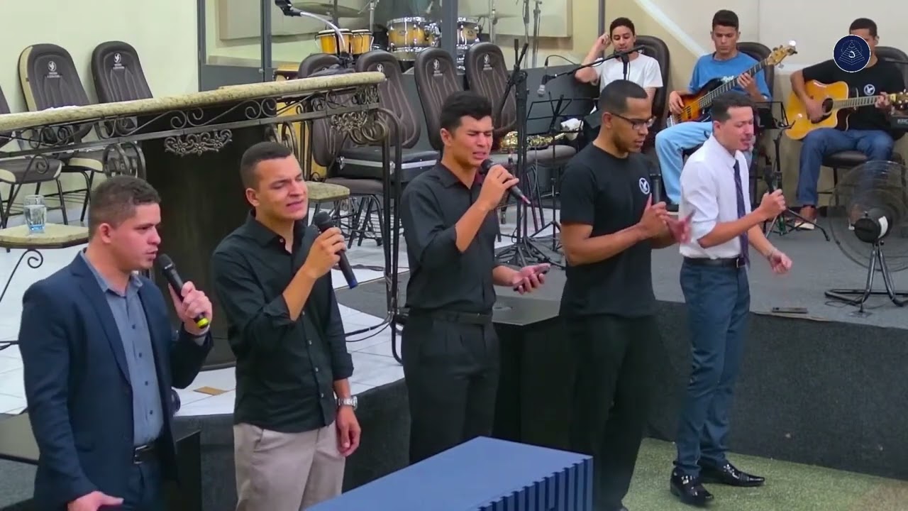 HINO: PEQUENOS MESSIAS - IR. RAPHAEL E GRUPO
