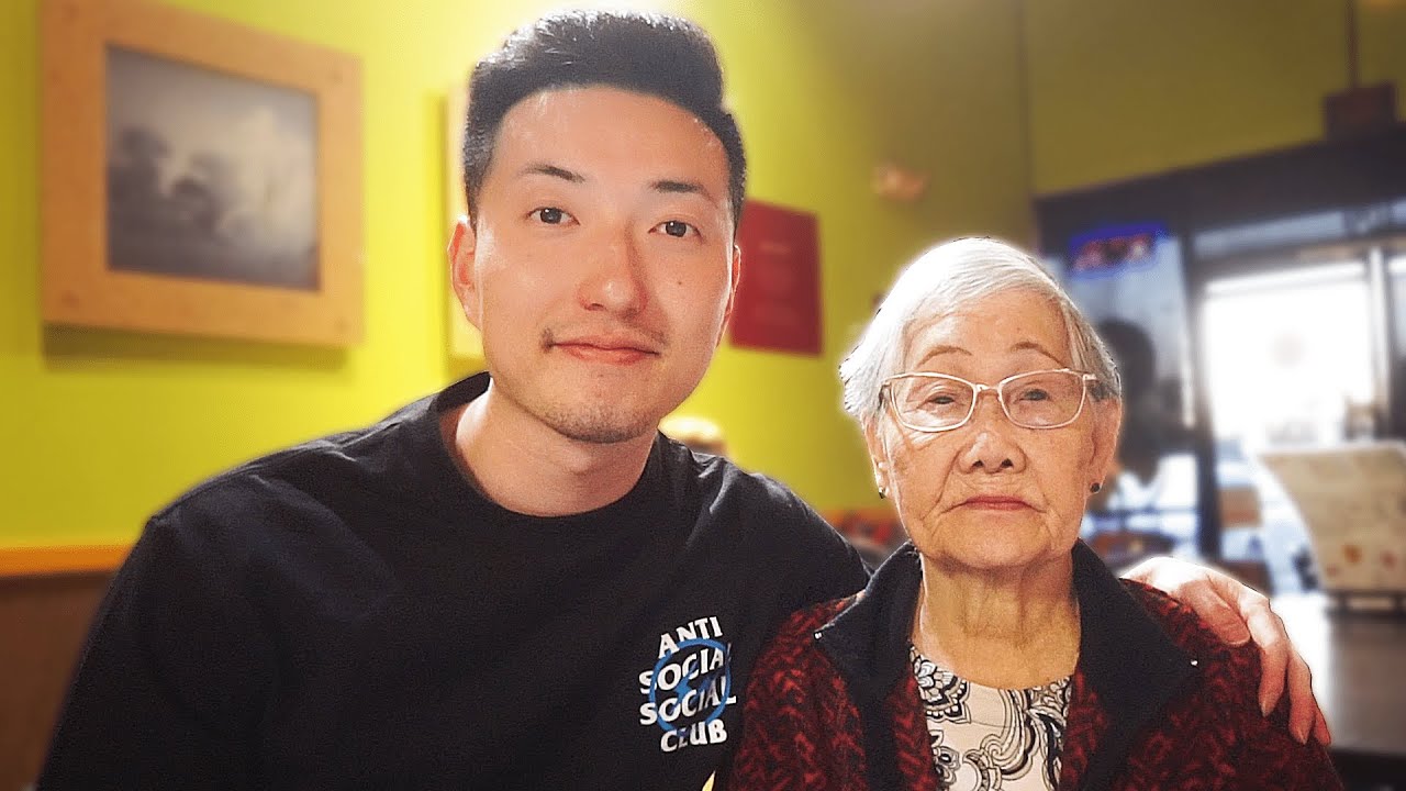I Traveled 1000 Miles to Surprise My Grandma!