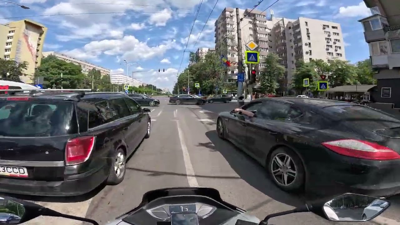 Honda PCX 125 - The best in city traffic