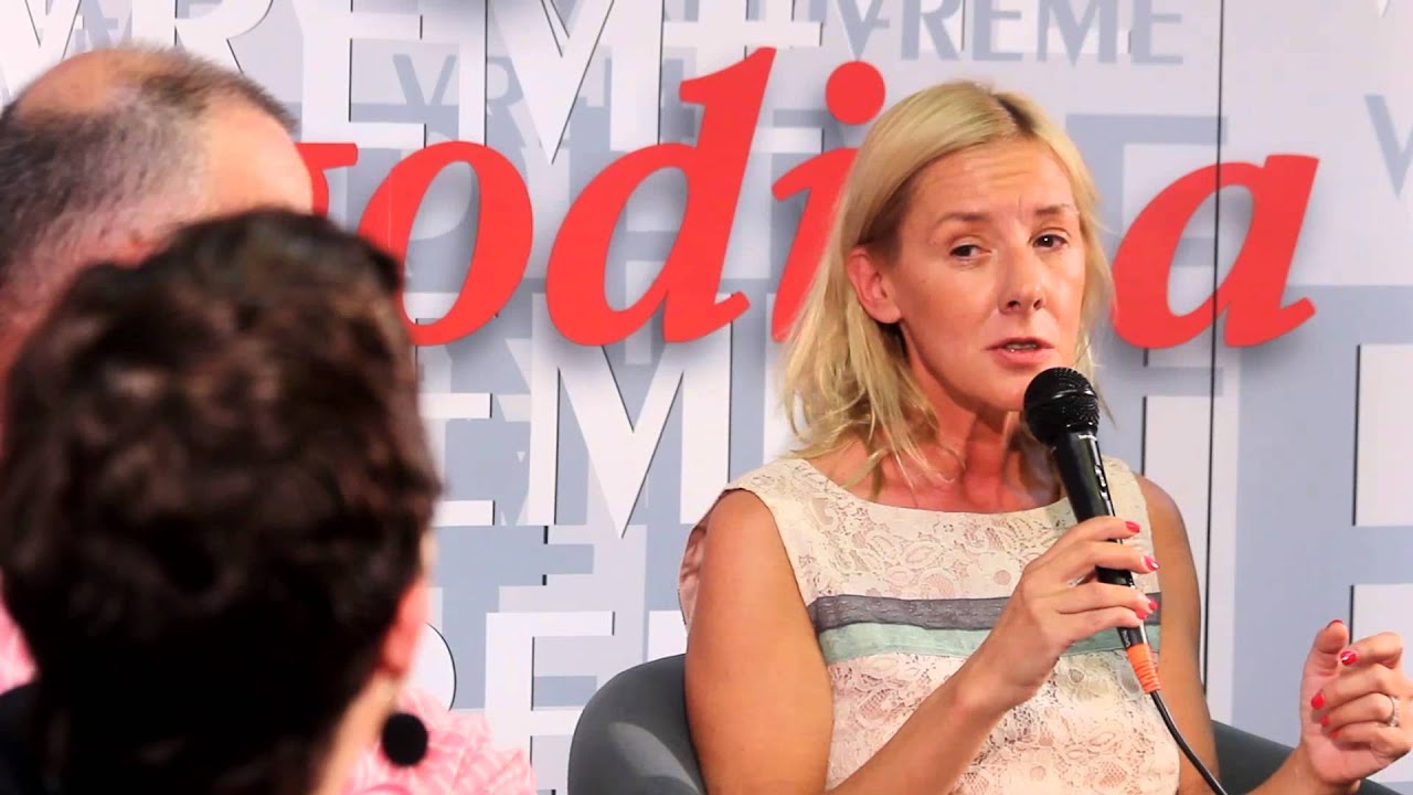 Olja Bećković o Vučićevim konferencijama za novinare