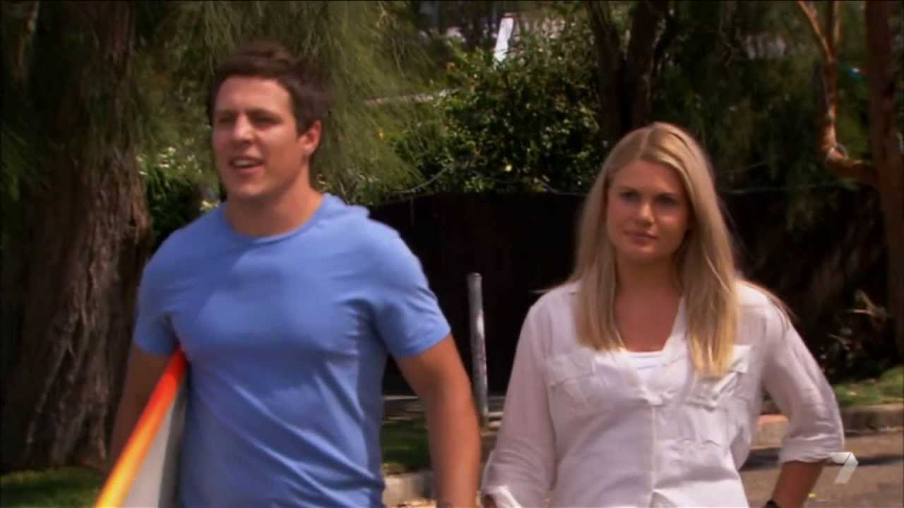 Bracky II 5750 Holding Hands
