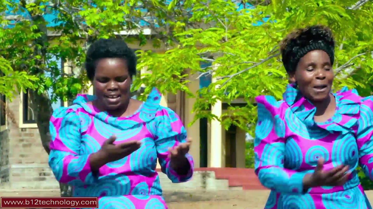 KUZALIWA - KWAYA KUU MORAVIAN KIWIRA TUKUYU (OFFICIAL VIDEO)