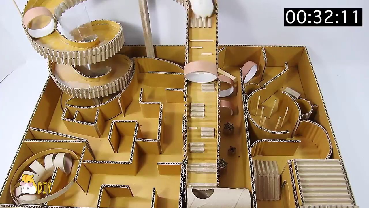 Make a maze for hamsters. 为仓鼠做个迷宫
