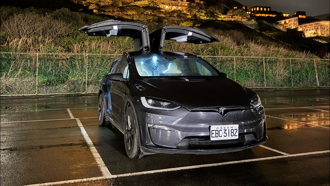 高階特斯拉車款！開起來接近完美!?｜Tesla Model X