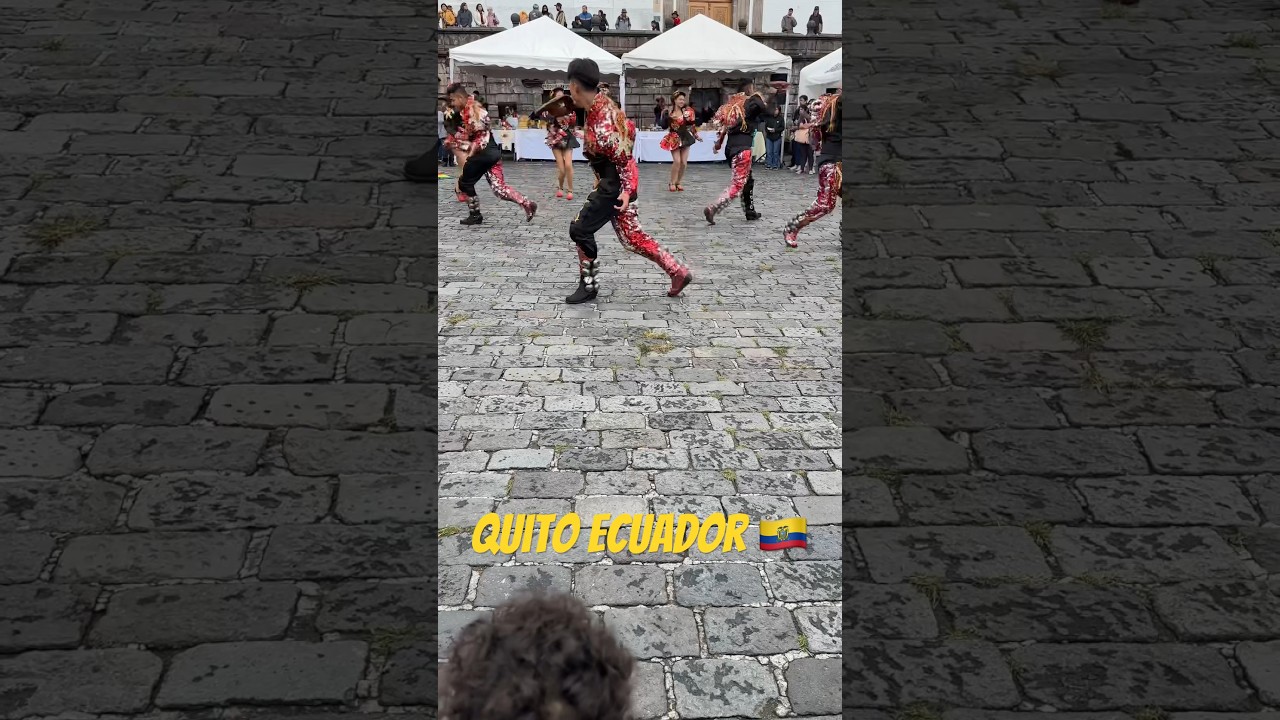 Traditional Bolivian dance in Quito 🇪🇨