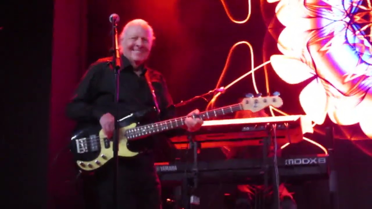19 Lightfoot Band El Mocambo 1:27:24 The Watchman's Gone CHAR WESTBROOK VIDEO MVI 7572