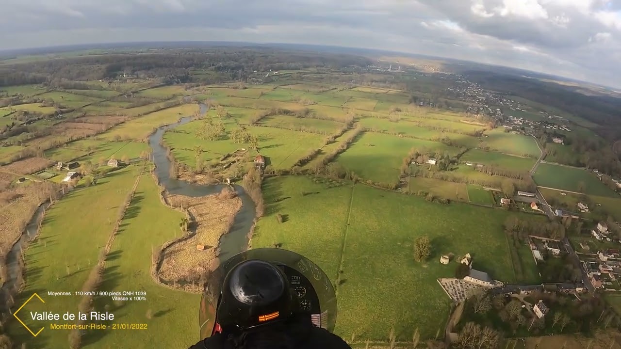 La Vallée de la Risle, filmée depuis un autogire Magni M22 Voyager