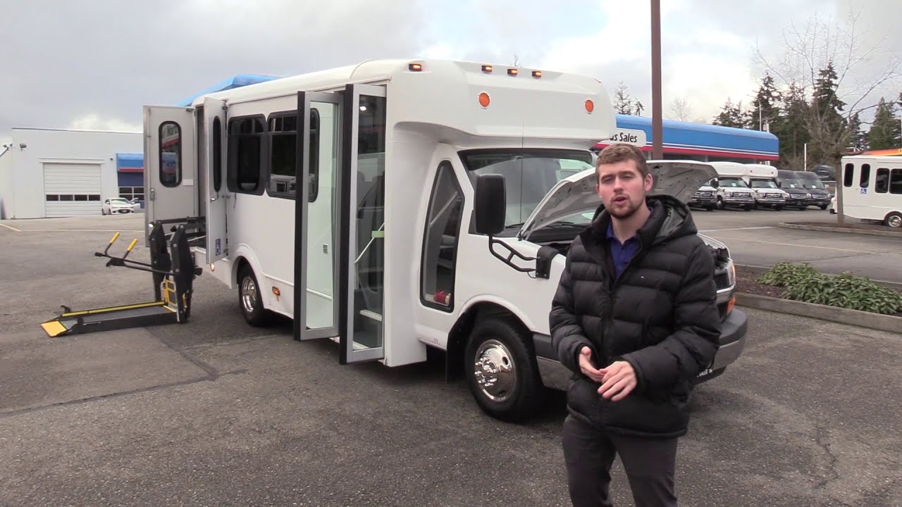 2014 Chevrolet Glaval Titan 12 + 2 ADA Shuttle Bus - S94290