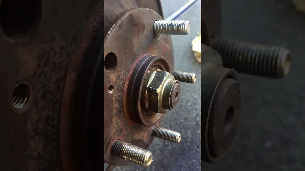 Como cambiar birlos (studs) quebrados en una honda crv 2005