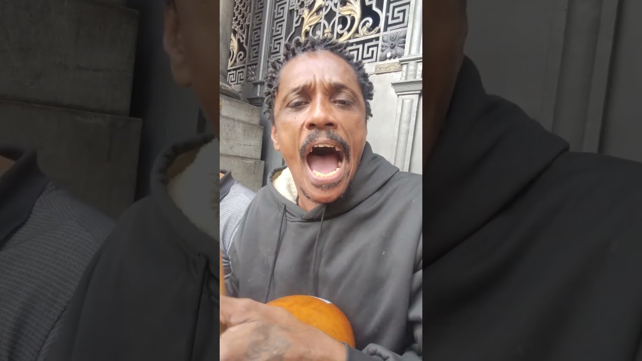 🎶🔥 Quando o Mestre Carcará solta a voz, a roda arrepia! 🔥🎶