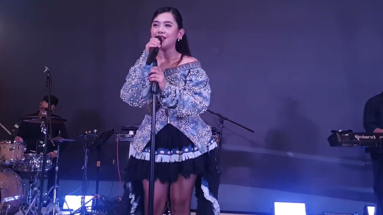 ZIVA MAGNOLYA - WANITA BIASA | LIVE AT LIPPO MALL NUSANTARA 15.2.2025 [PALING DEPAN]