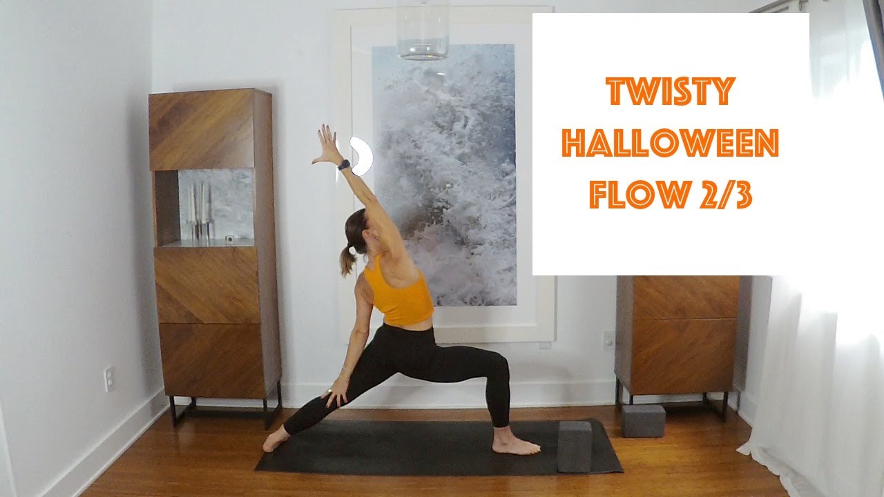YOGA: Twisty Halloween Flow 2/3