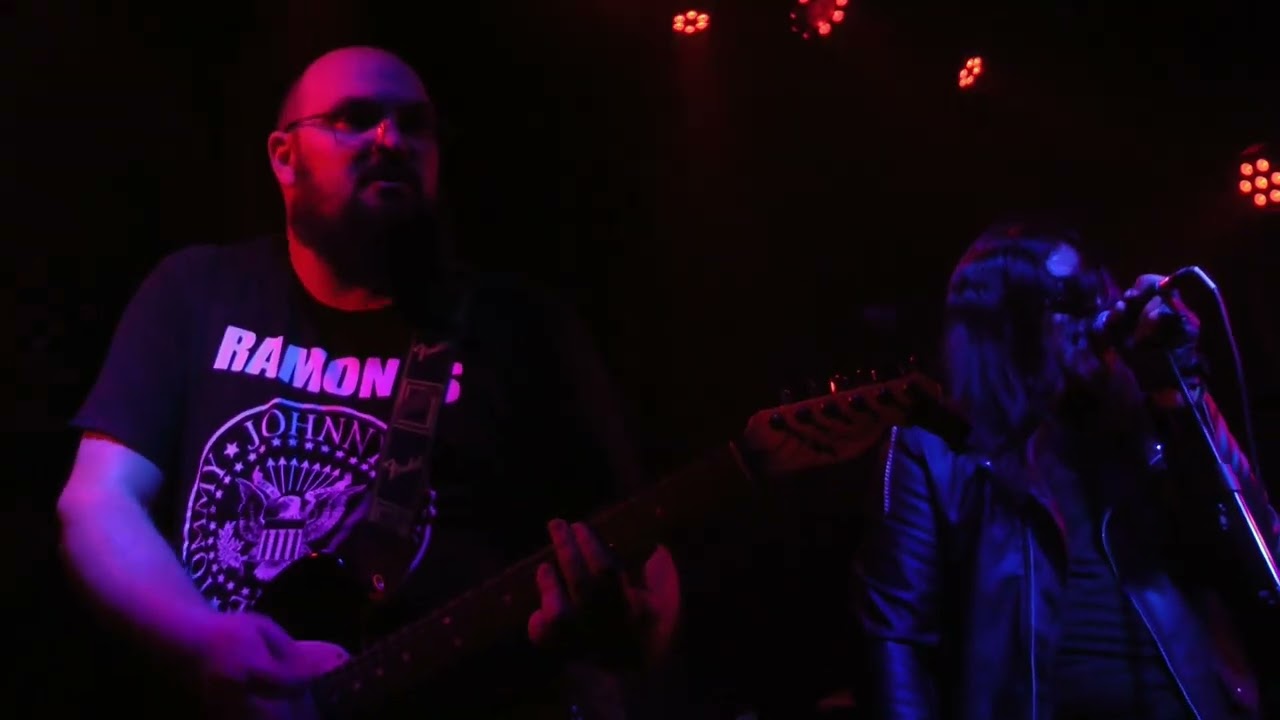 BRATTERS - 'Live 81-87'. Parte 1