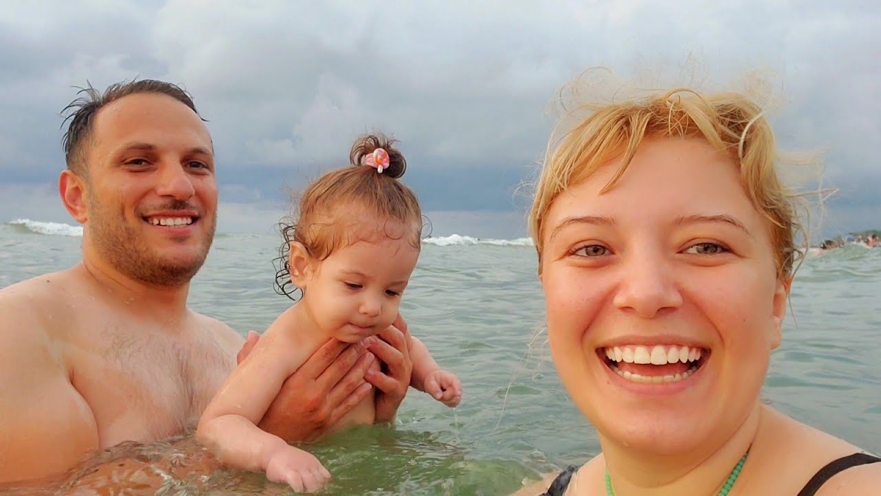 მარიამი პირველად ბანაობს ზღვაში🌊 || ურეკში მივდივართ🌊🏖☀️☀️