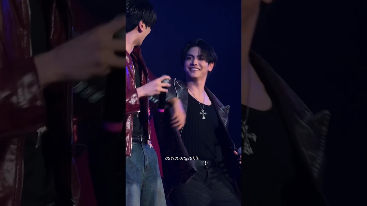 The way Joong lookat Dunk #joongdunk #joongarchen #dunknatachai #chenrcj #gmmtv #dunkmeow #chenjoong