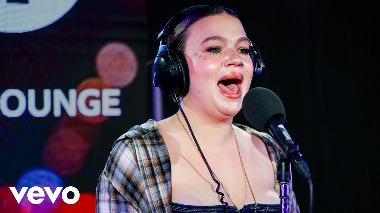 Lola Young - D&pound;aler in the Live Lounge