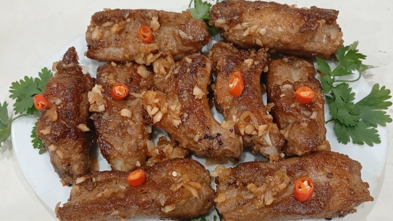 Cách Làm Sườn Chiên Rim Mắm Tỏi Thơm Nức, Dễ Làm - Cơm Nhà Ngon Tuyệt!